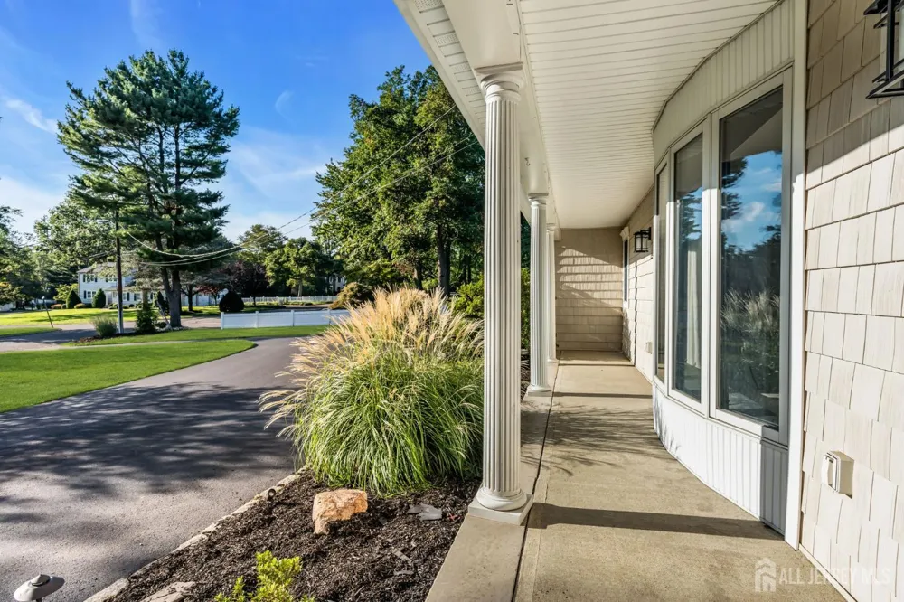 46 Shephard Drive Middletown, NJ 07748