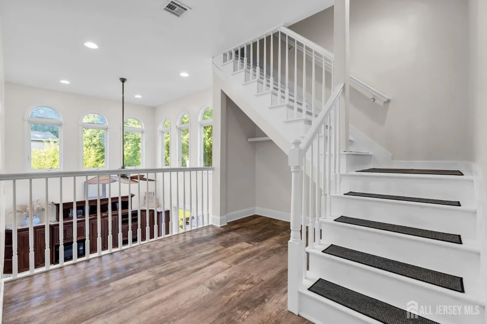 46 Shephard Drive Middletown, NJ 07748