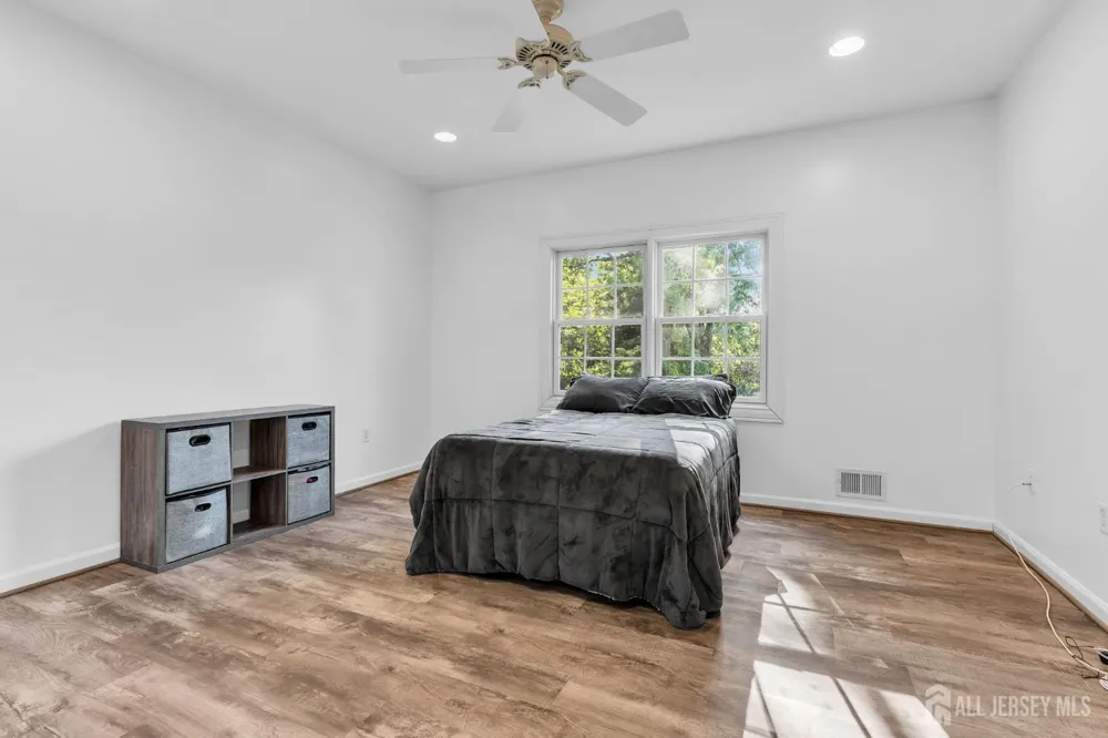 46 Shephard Drive Middletown, NJ 07748