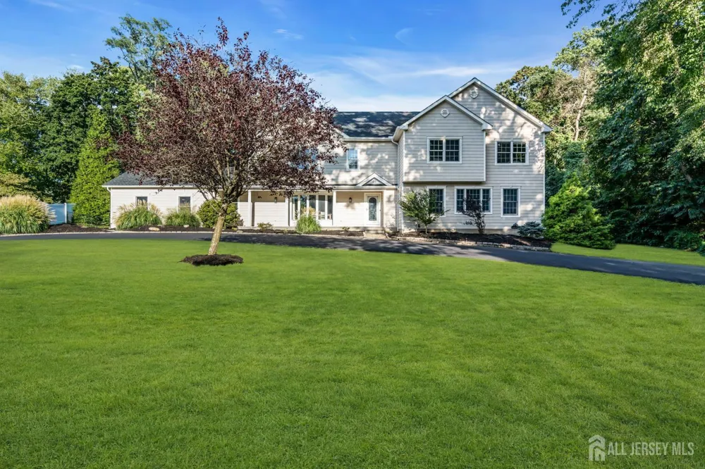46 Shephard Drive Middletown, NJ 07748