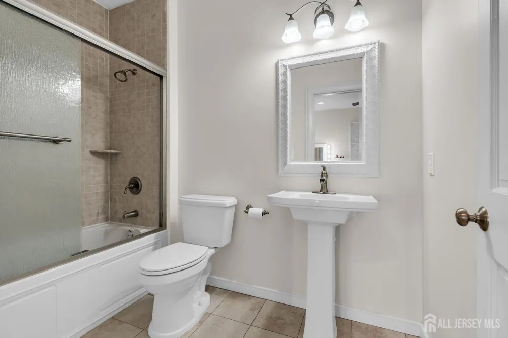 46 Shephard Drive Middletown, NJ 07748