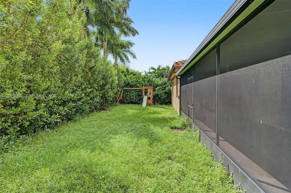 633 SE 35th Ter Homestead, FL 33033