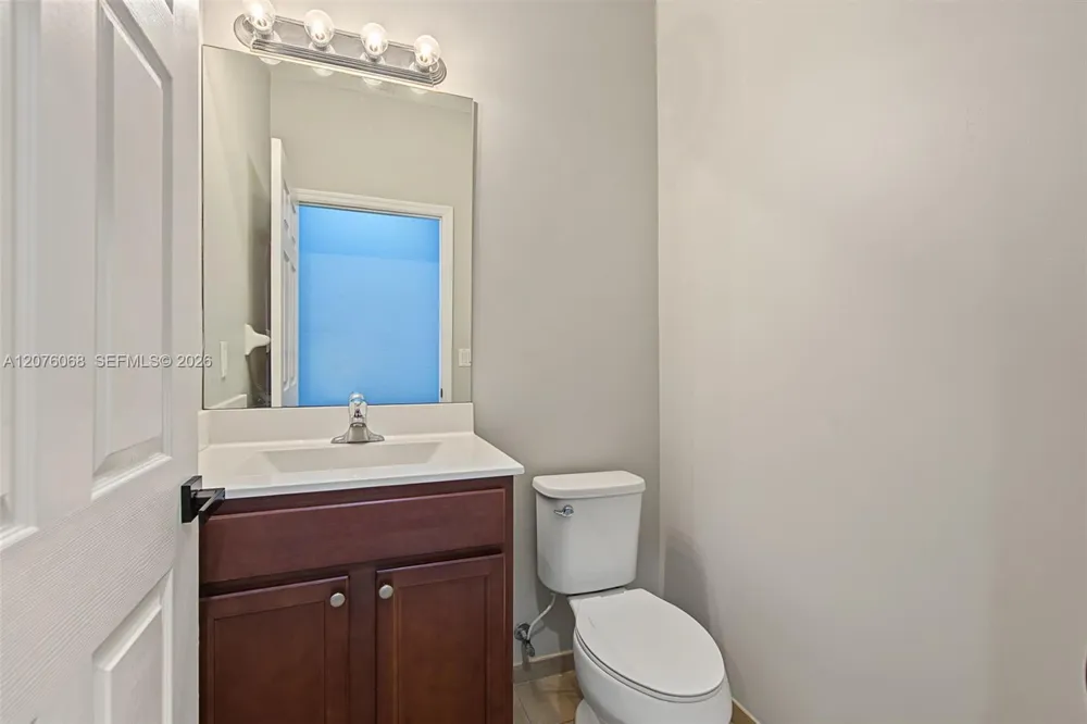 633 SE 35th Ter Homestead, FL 33033