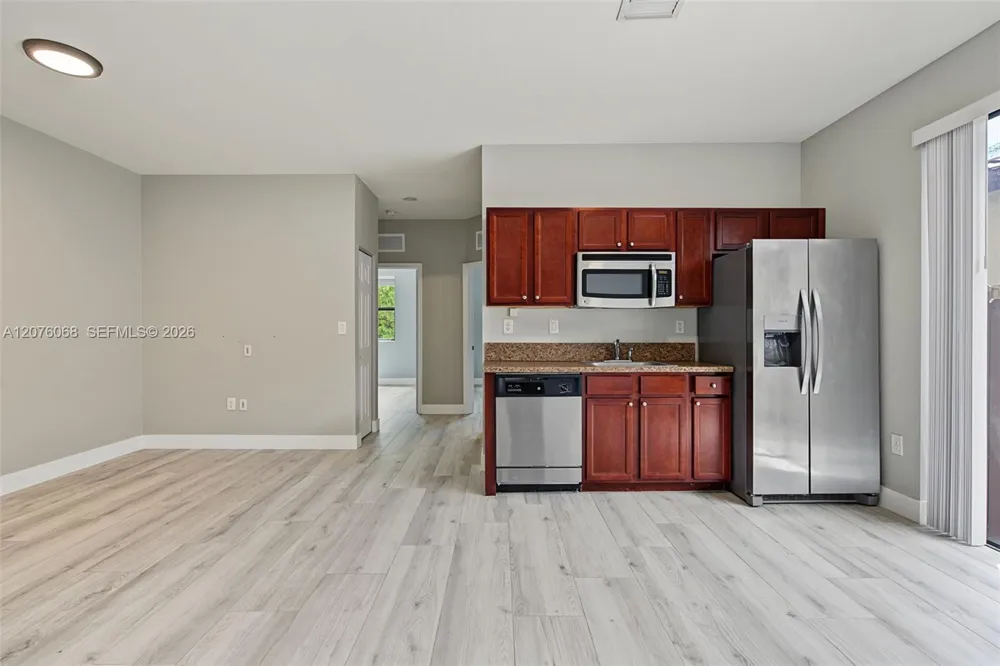 633 SE 35th Ter Homestead, FL 33033
