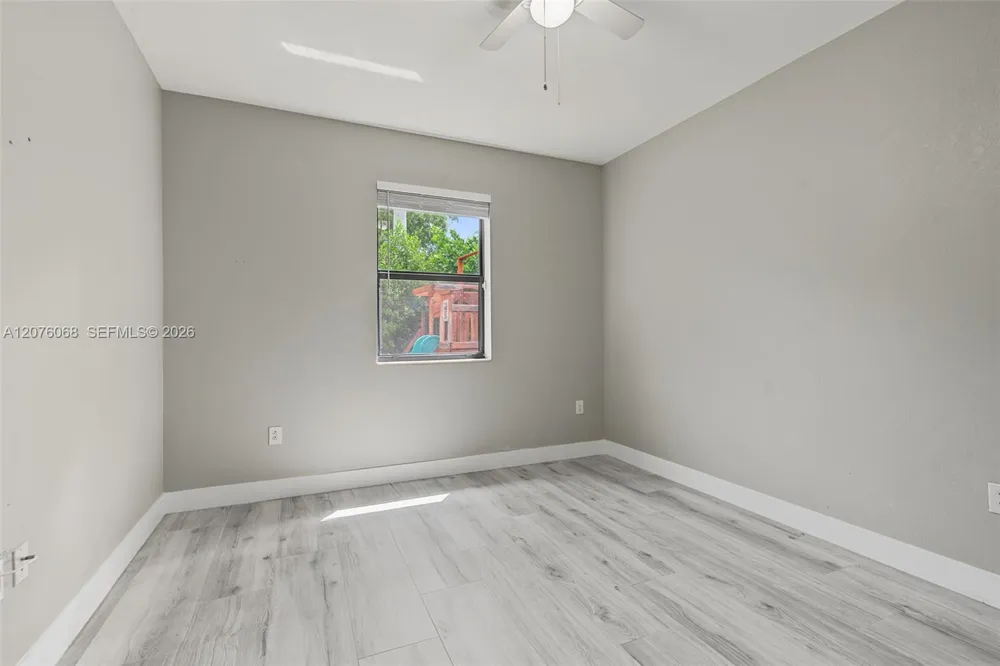 633 SE 35th Ter Homestead, FL 33033