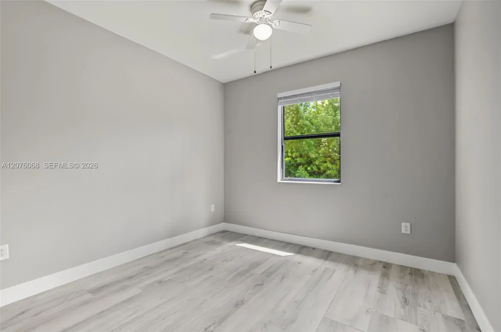 633 SE 35th Ter Homestead, FL 33033