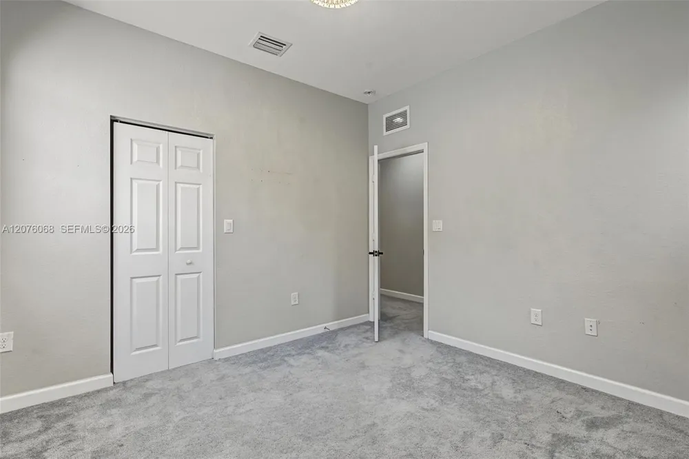 633 SE 35th Ter Homestead, FL 33033