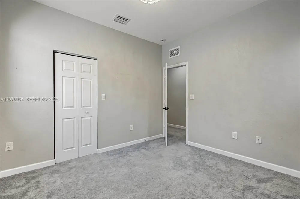 633 SE 35th Ter Homestead, FL 33033