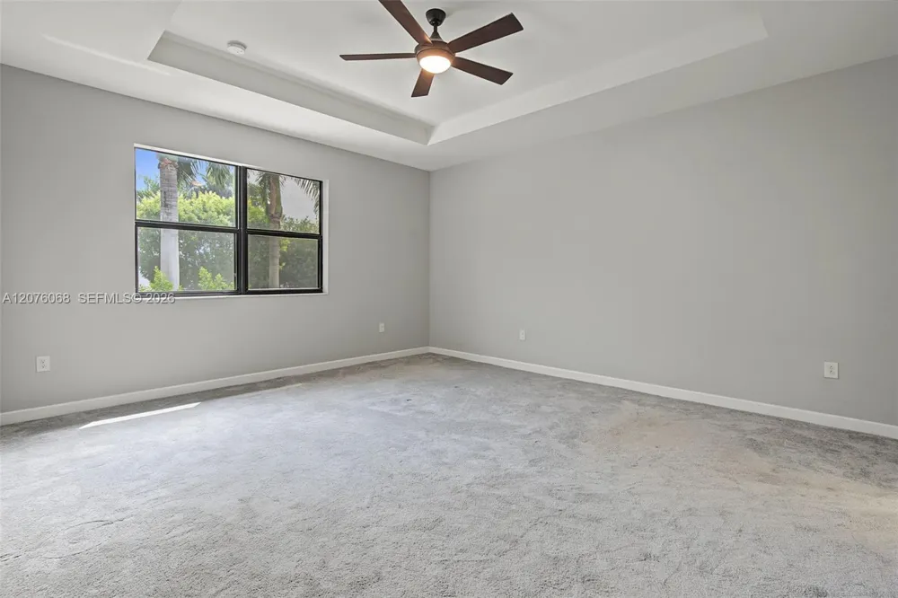 633 SE 35th Ter Homestead, FL 33033