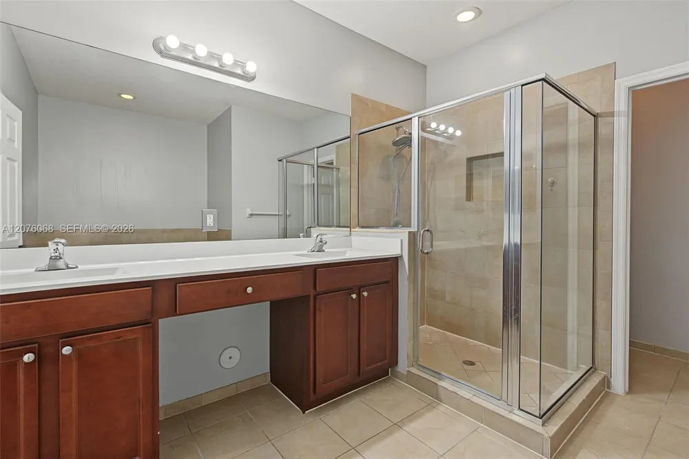 633 SE 35th Ter Homestead, FL 33033