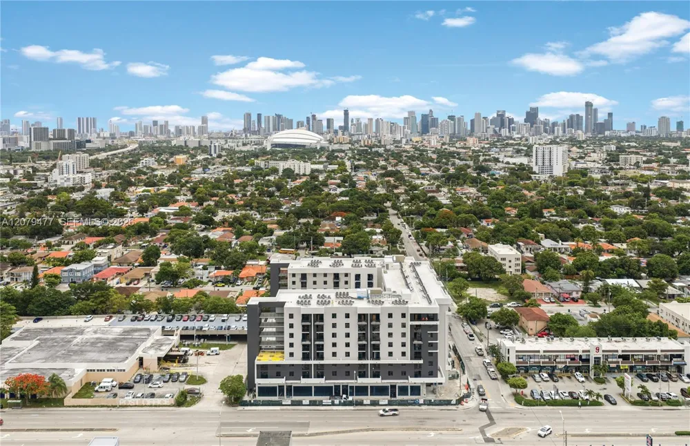 315 NW 27th Ave #504 Miami, FL 33125