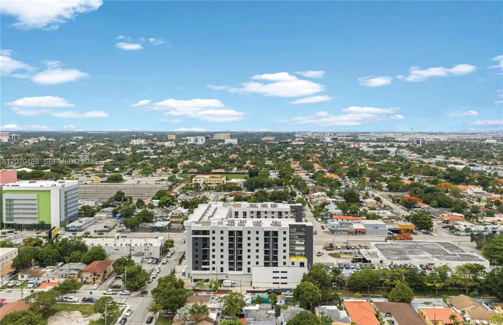 315 NW 27th Ave #424 Miami, FL 33125