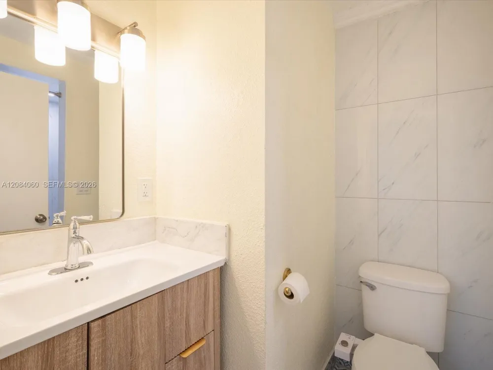 241 SW 3rd Ter Dania Beach, FL 33004