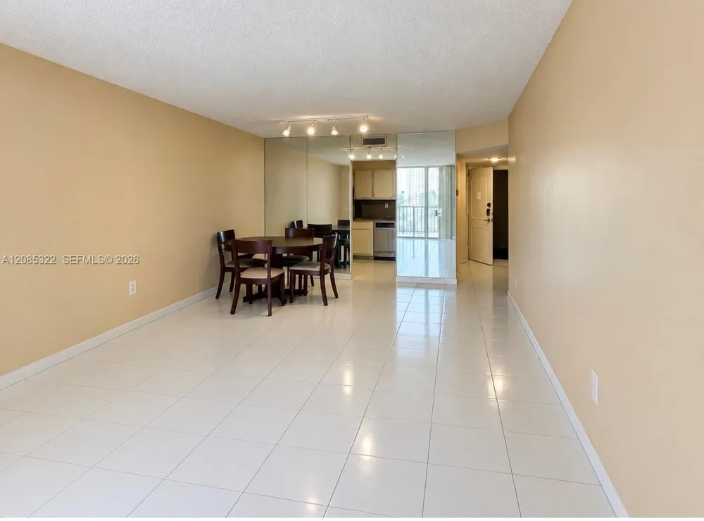 2750 NE 183rd St #601 Aventura, FL 33160