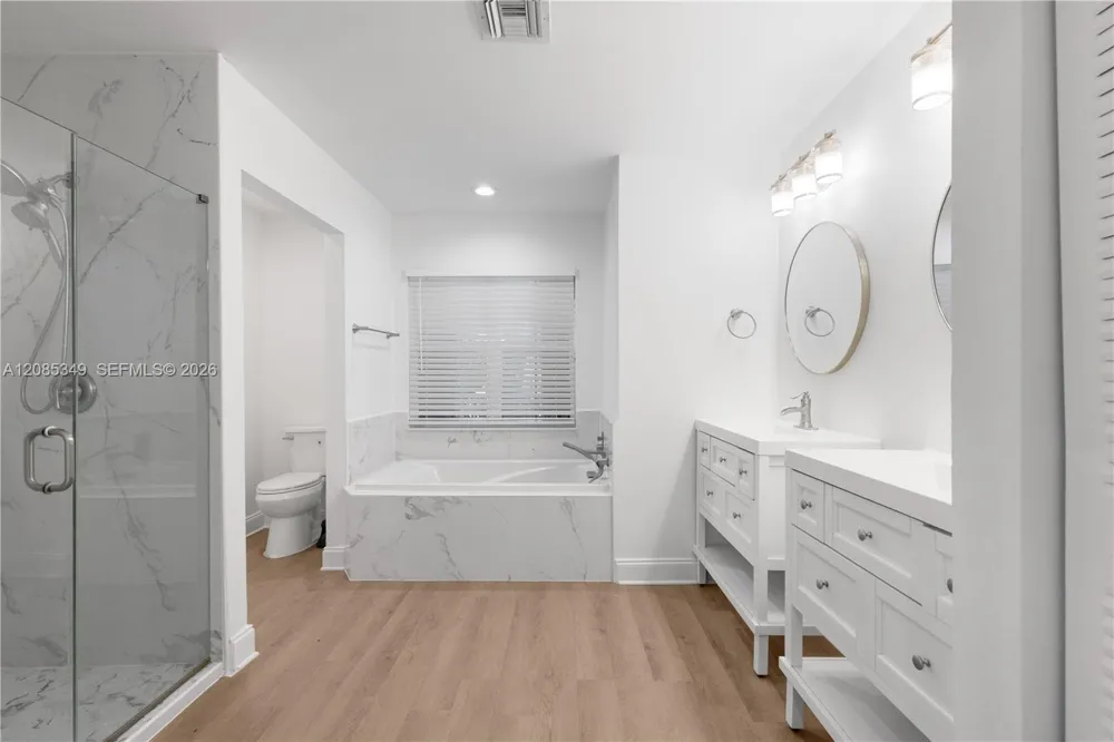 1525 Seabay Rd Weston, FL 33326