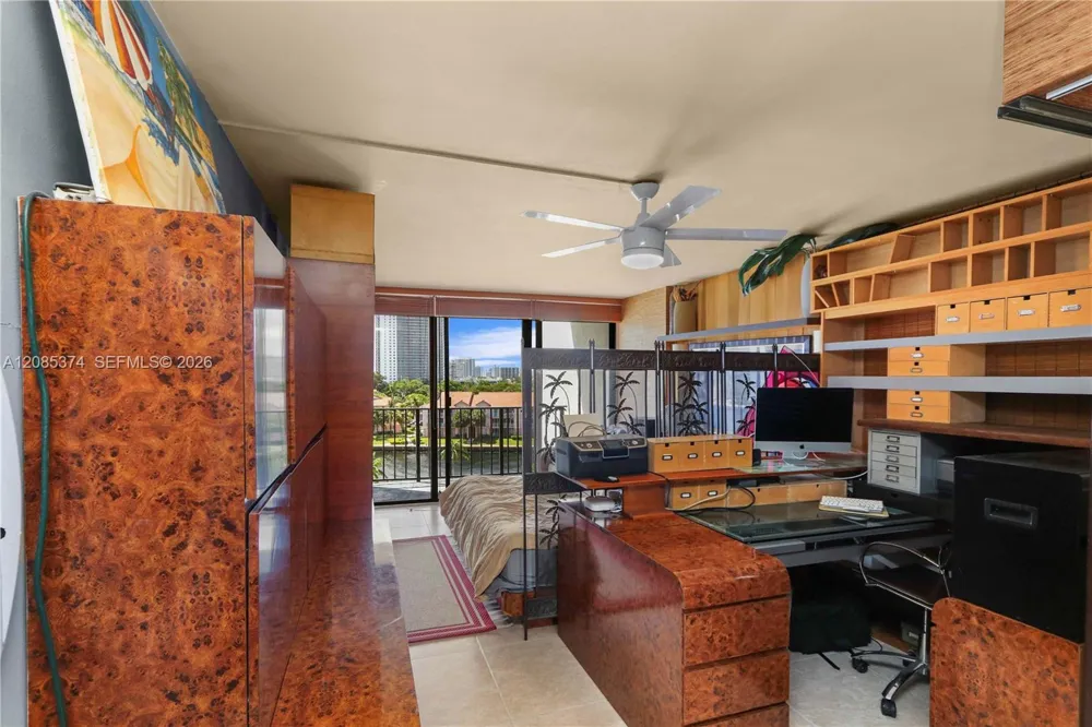 200 Leslie Dr #724 Hallandale Beach, FL 33009