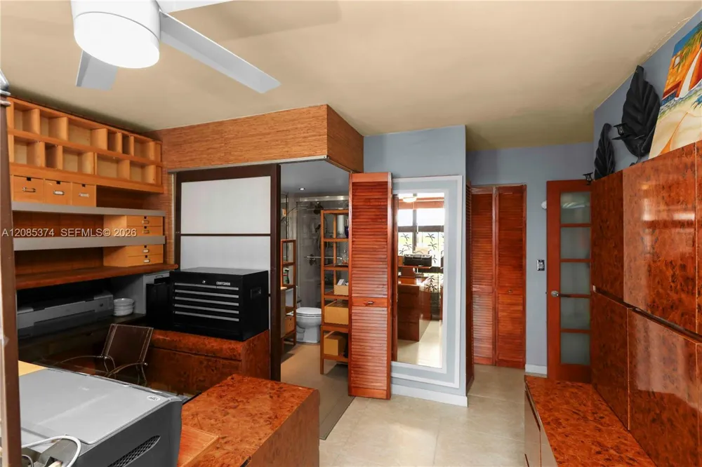 200 Leslie Dr #724 Hallandale Beach, FL 33009