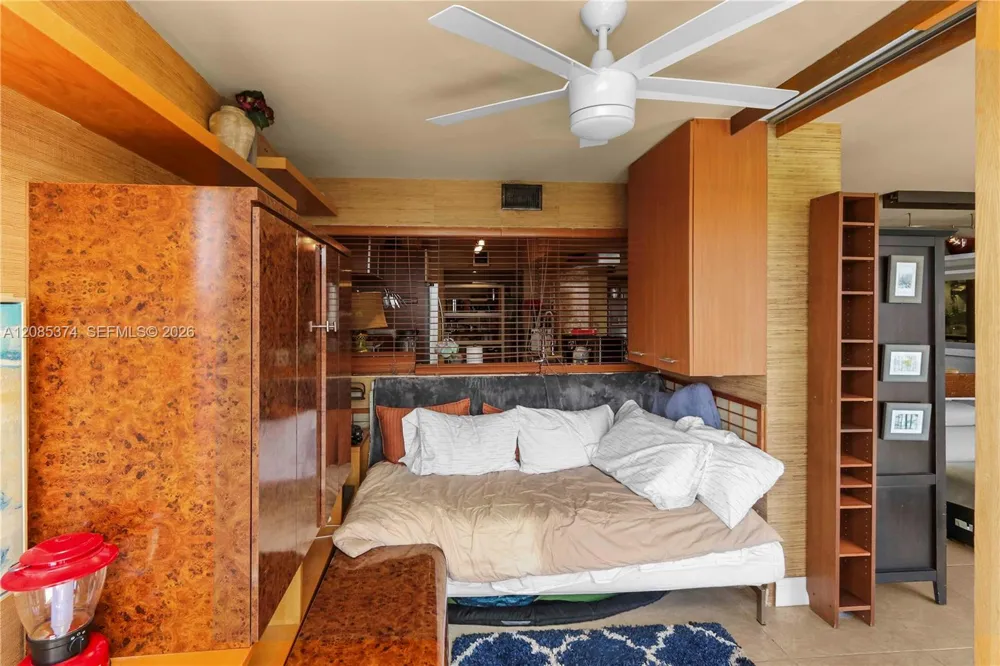 200 Leslie Dr #724 Hallandale Beach, FL 33009