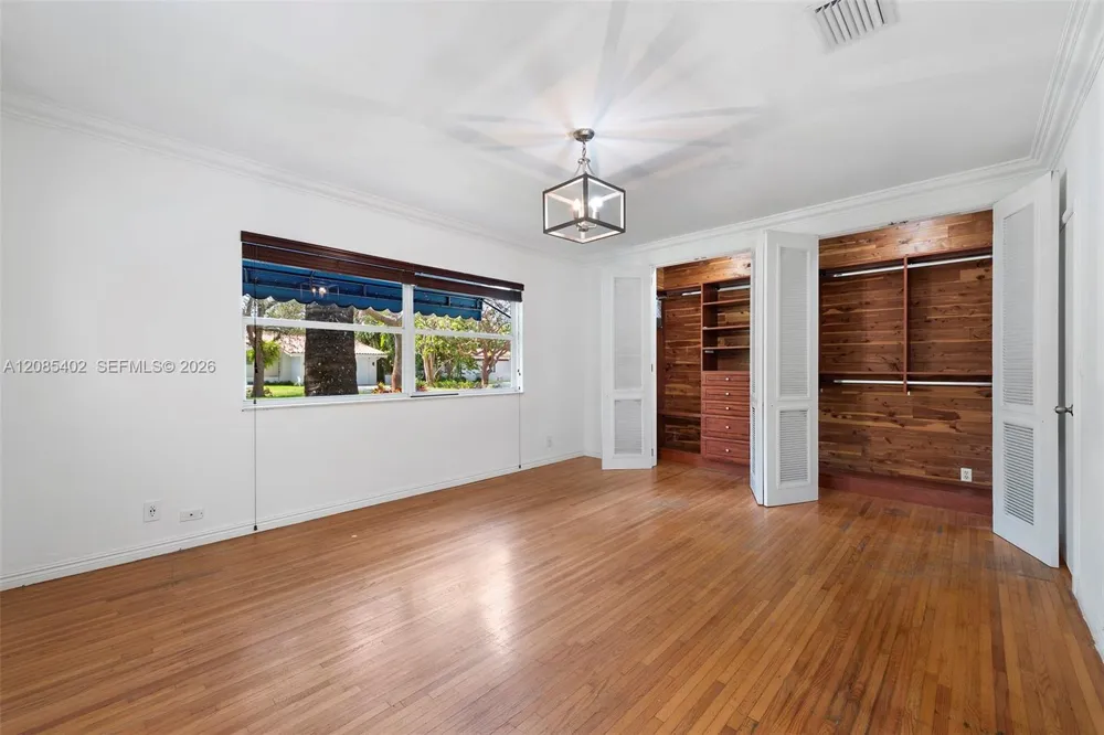 921 Alava Ave Coral Gables, FL 33146