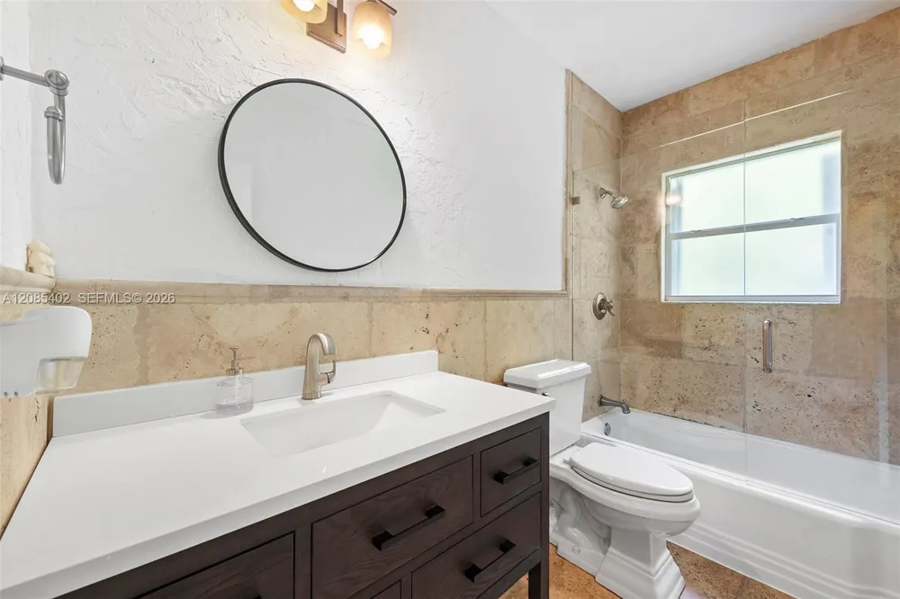 921 Alava Ave Coral Gables, FL 33146
