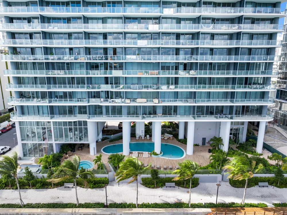 700 NE 24TH STREET #4601 Miami, FL 33137