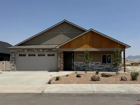 3341 Kestrel Loop