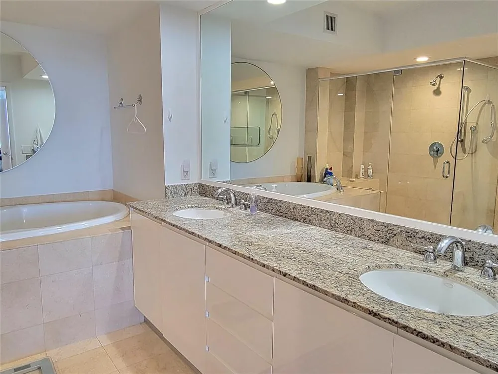 1830 S OCEAN DRIVE #5111 Hallandale Beach, FL 33009