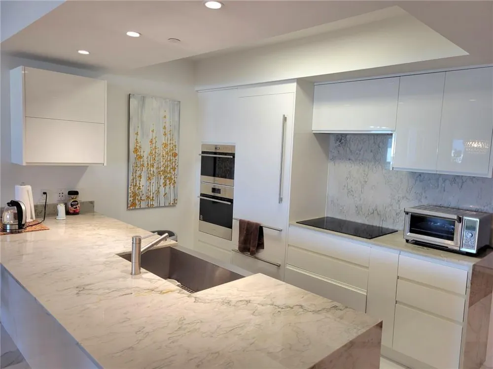 1830 S OCEAN DRIVE #5111 Hallandale Beach, FL 33009