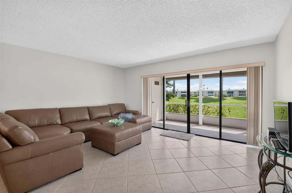 544 Piedmont L Delray Beach, FL 33484