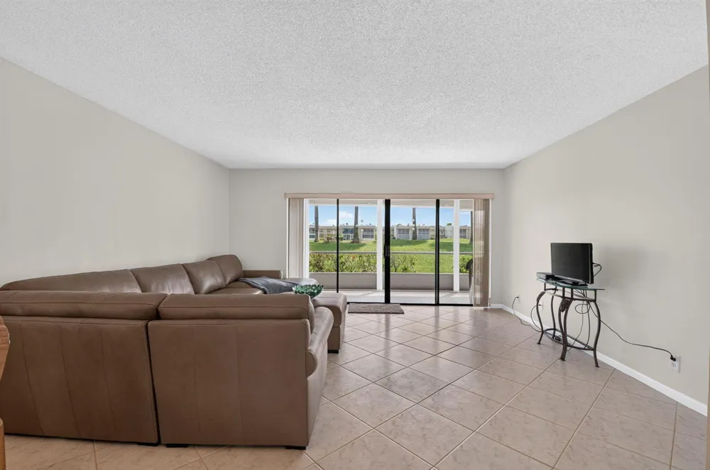 544 Piedmont L Delray Beach, FL 33484