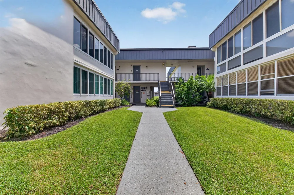 544 Piedmont L Delray Beach, FL 33484