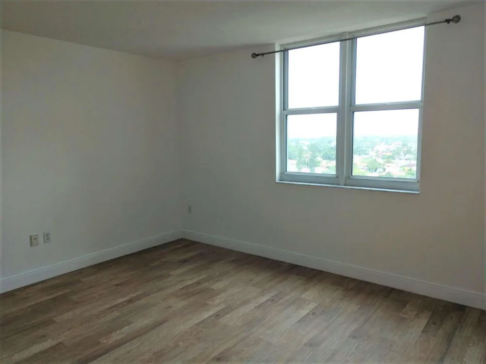 3000 CORAL WAY #707 Miami, FL 33145