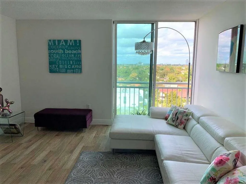 3000 CORAL WAY #707 Miami, FL 33145