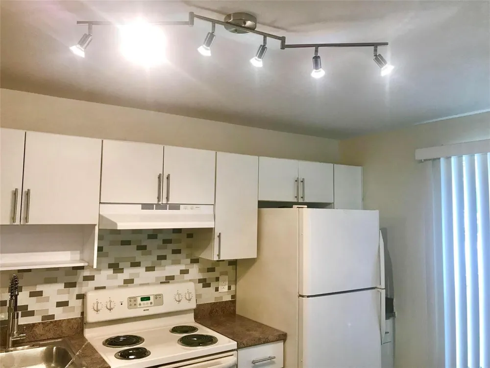 8121 SW 21ST COURT #8121 Miramar, FL 33025