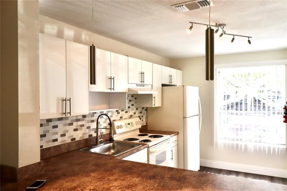 8121 SW 21ST COURT #8121 Miramar, FL 33025