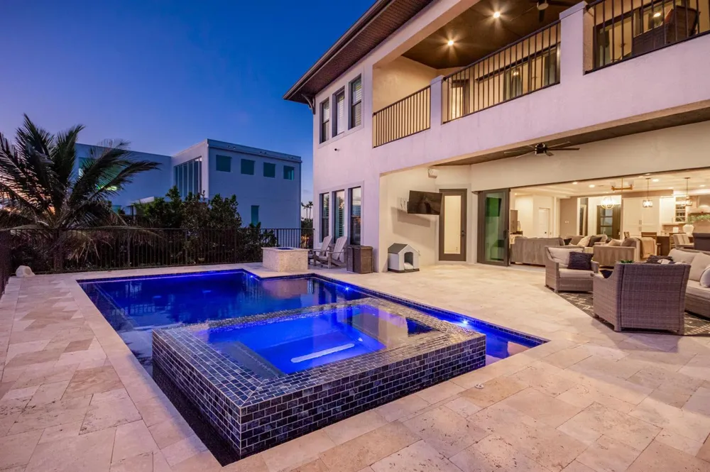 7683 Pelican Pointe Drive Jensen Beach, FL 34957