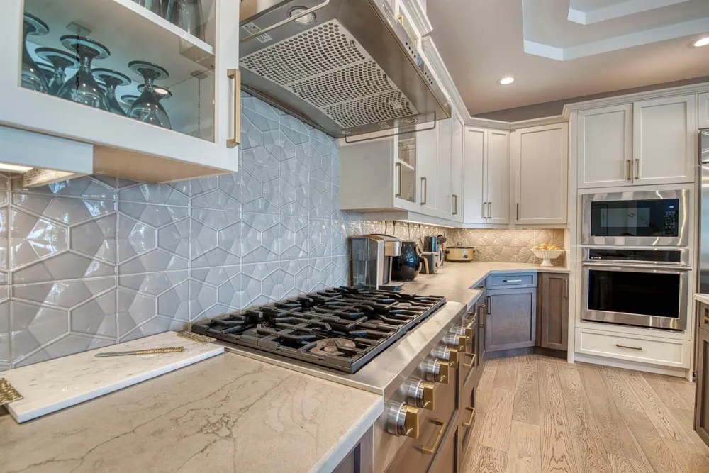 7683 Pelican Pointe Drive Jensen Beach, FL 34957