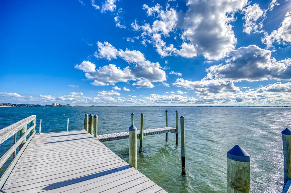 7683 Pelican Pointe Drive Jensen Beach, FL 34957