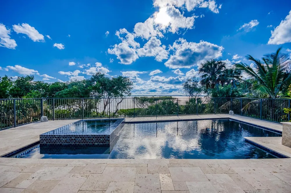7683 Pelican Pointe Drive Jensen Beach, FL 34957