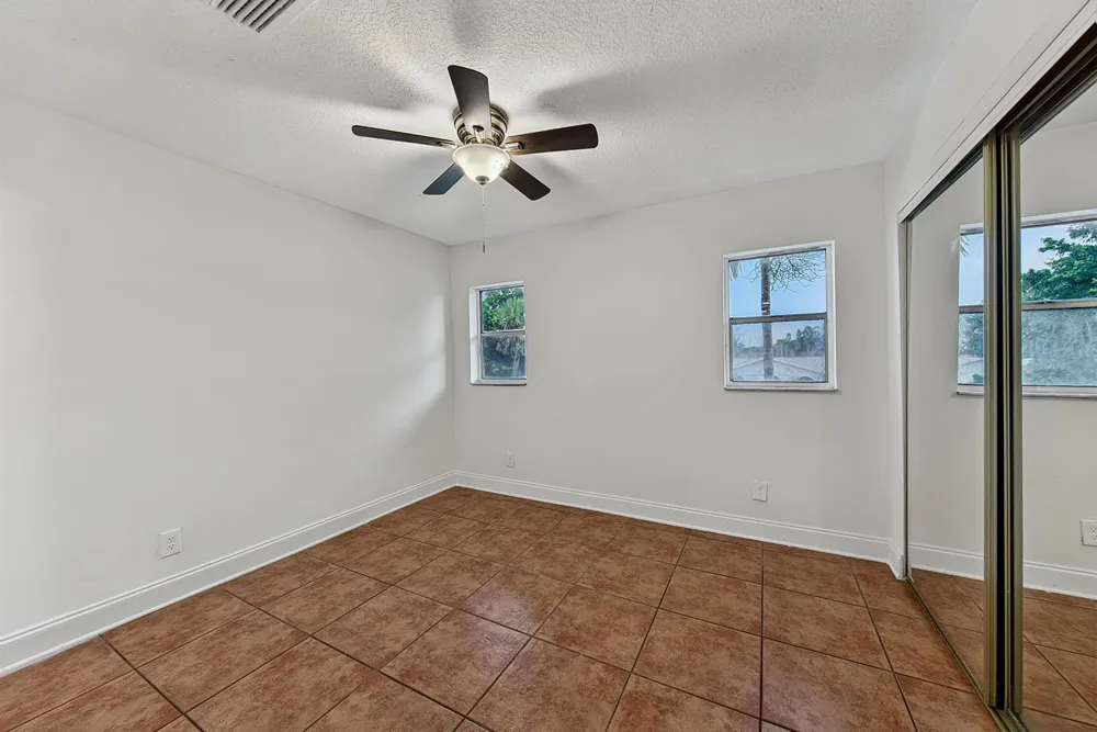 825 SW 10th Street #D Hallandale Beach, FL 33009