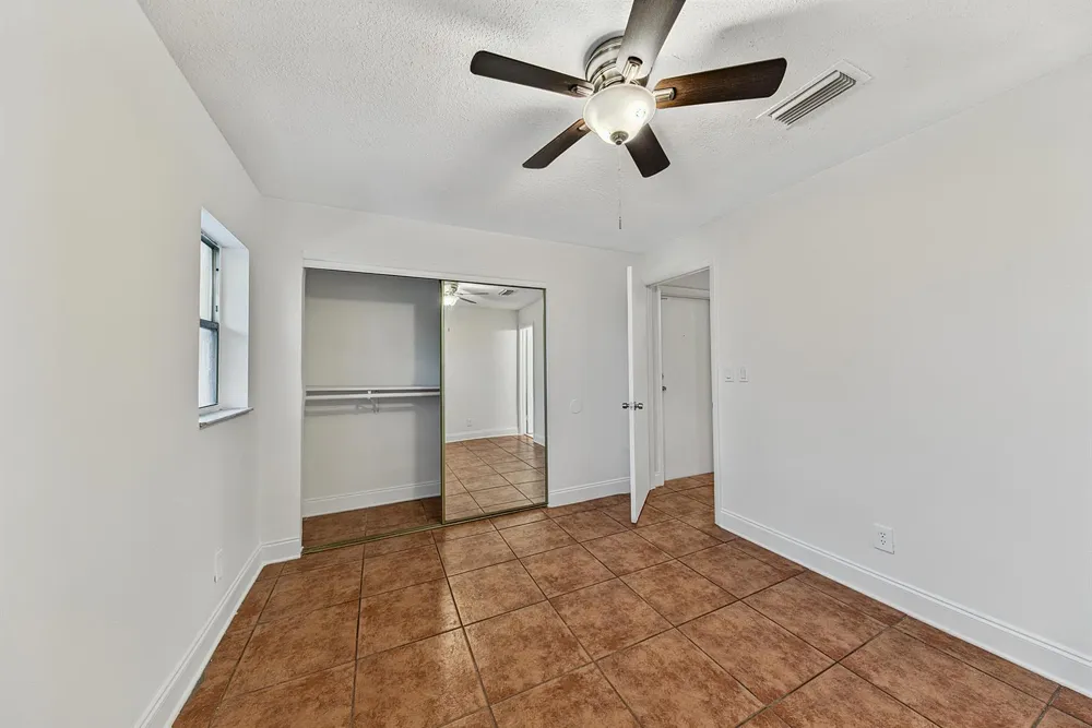 825 SW 10th Street #D Hallandale Beach, FL 33009