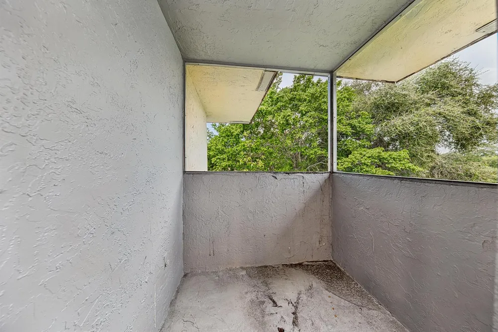 825 SW 10th Street #D Hallandale Beach, FL 33009