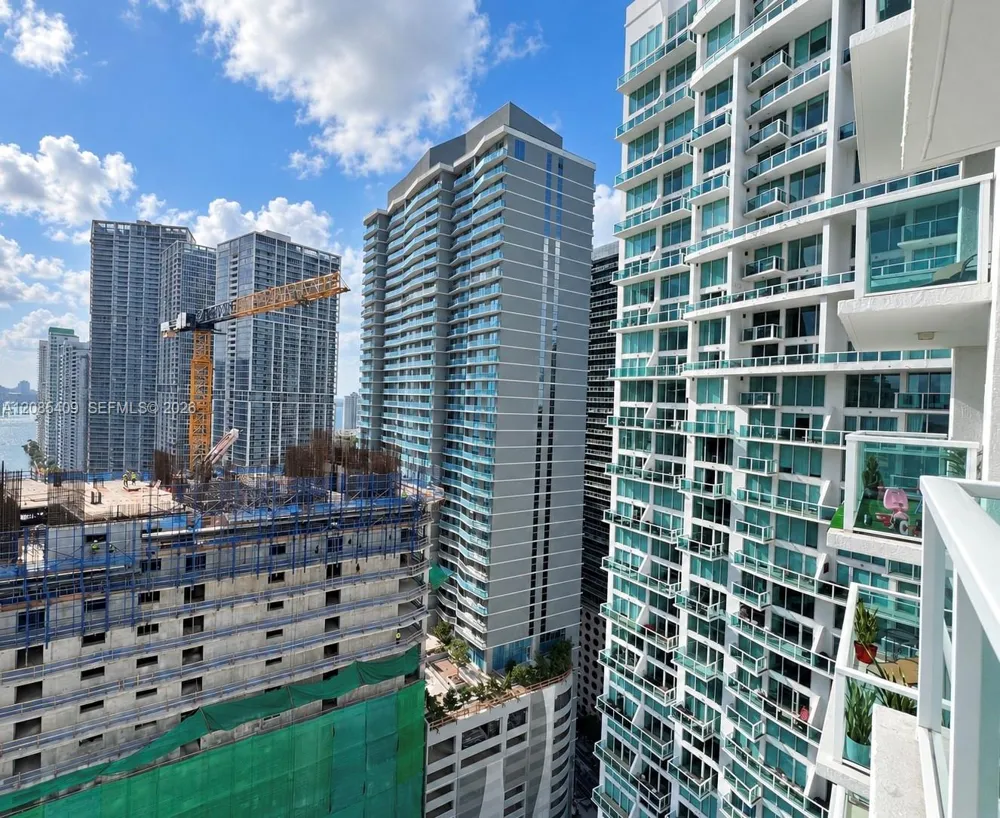 31 SE 5th St #2808 Miami, FL 33131