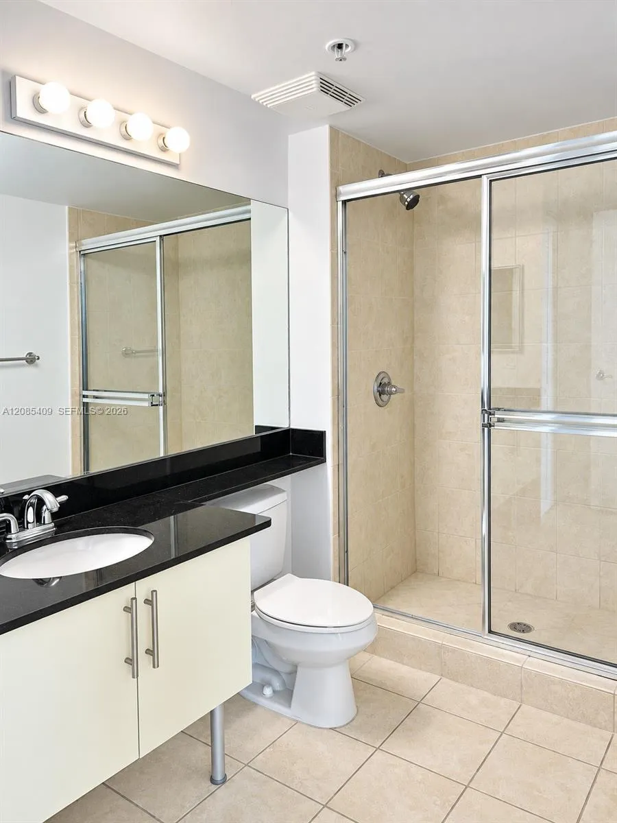 31 SE 5th St #2808 Miami, FL 33131