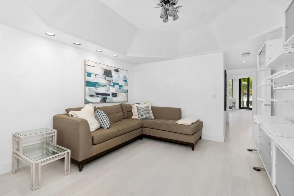 2000 S Ocean Boulevard #107n Palm Beach, FL 33480