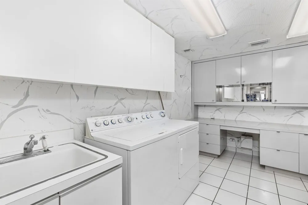 2000 S Ocean Boulevard #107n Palm Beach, FL 33480