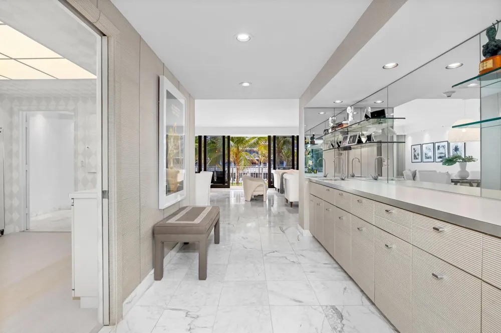 2000 S Ocean Boulevard #107n Palm Beach, FL 33480