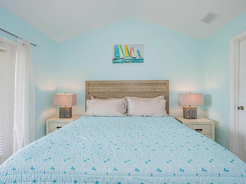 559 6TH STREET Vero Beach, FL 32962