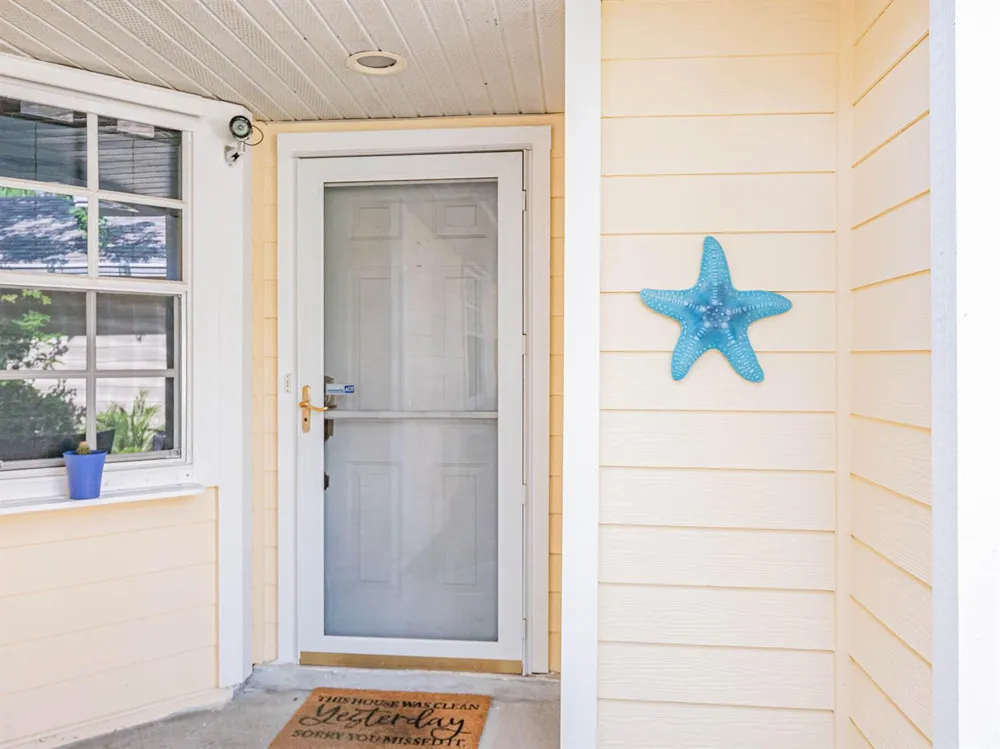 559 6TH STREET Vero Beach, FL 32962