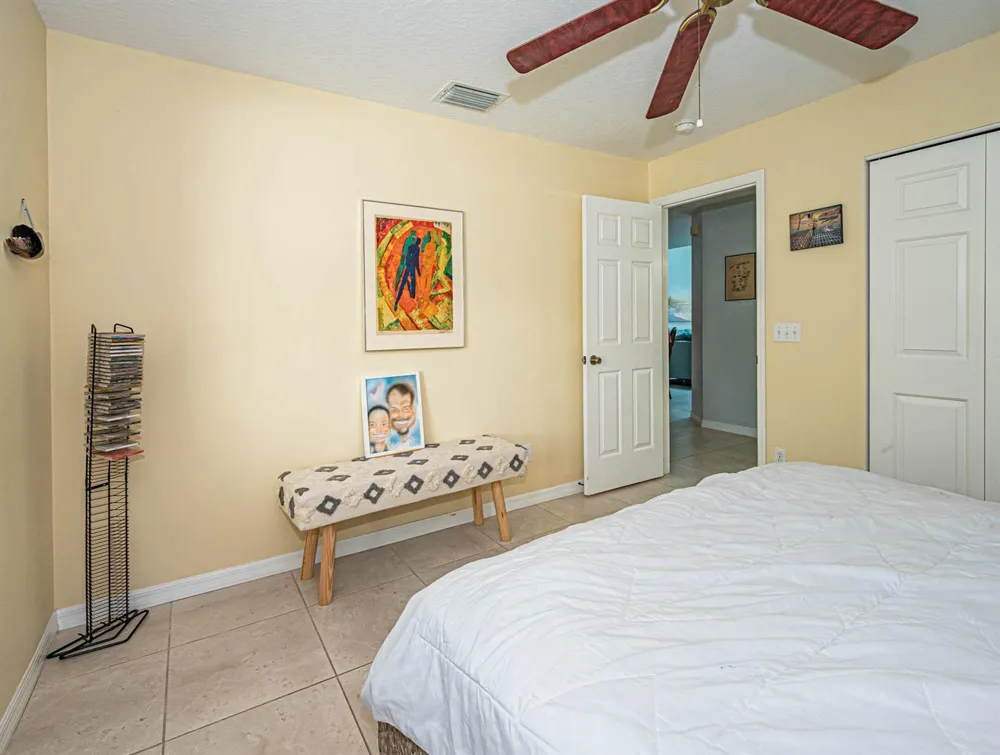 559 6TH STREET Vero Beach, FL 32962